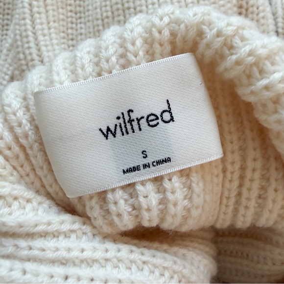 WILFRED • Montpellier Merino Wool Waist Turtleneck in Light Birch - Picture 11 of 14